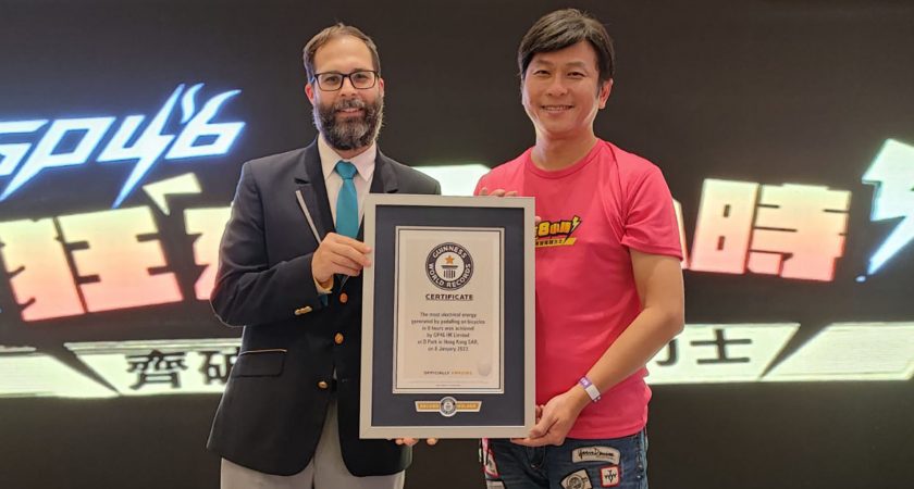 Yesir 指導學生群 GP46 創下新里程：狂充8小時單車發電打破健力士世界紀錄！